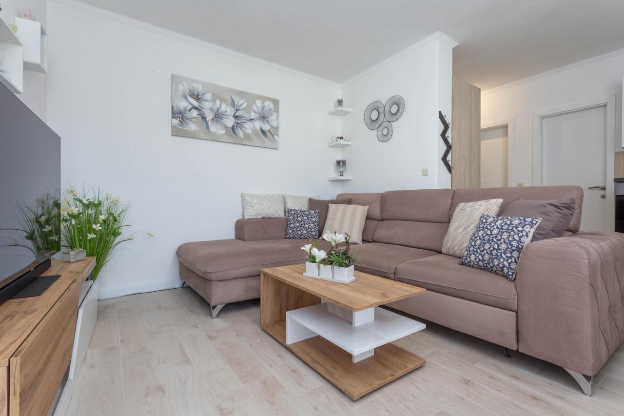 Apartments Edi - Zf Hvar هفار المظهر الخارجي الصورة