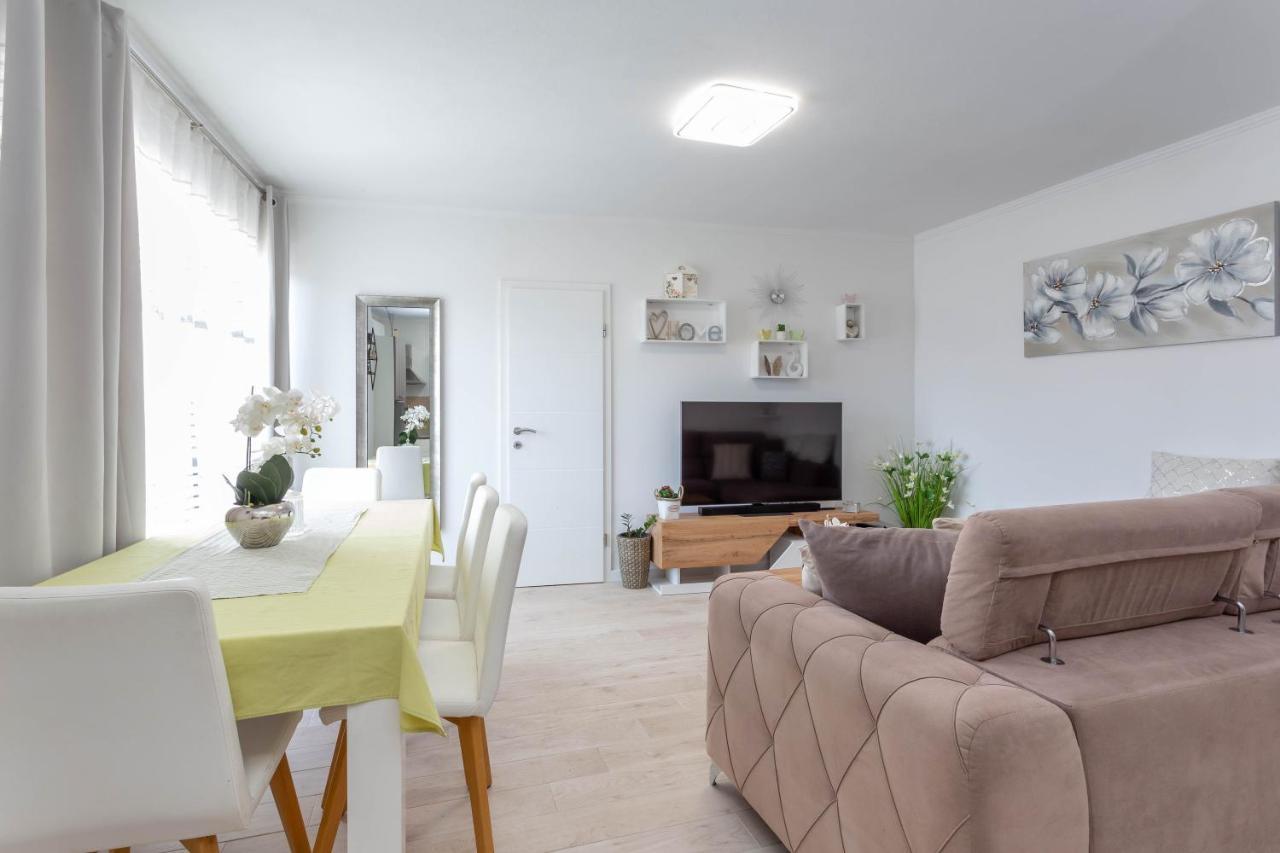 Apartments Edi - Zf Hvar هفار المظهر الخارجي الصورة